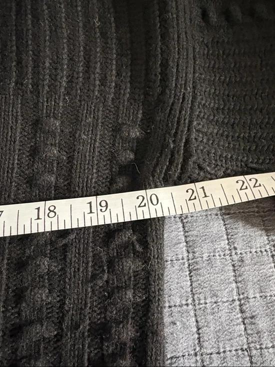 Massimo Dutti Black Cable-Textured Turtleneck Sweater - Picture 3 of 4